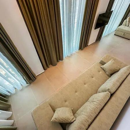301 Sunset Coral Bay * Durrës